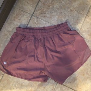 Lululemon Hotty Hot Short 4”